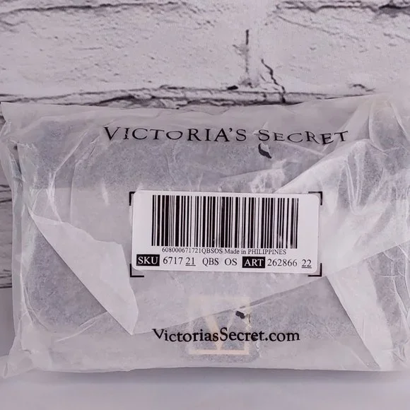 'VICTORIA'S SECRET' MONOGRAM CROC ACCENT CHAIN LINK CROSSBODY BAG - Picture 15 of 16